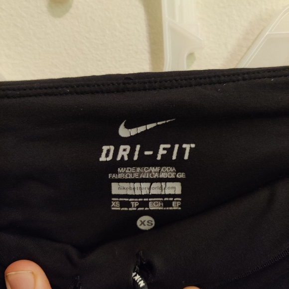 Nike Running Dri-Fit reflective leggings - Picture 3 of 5